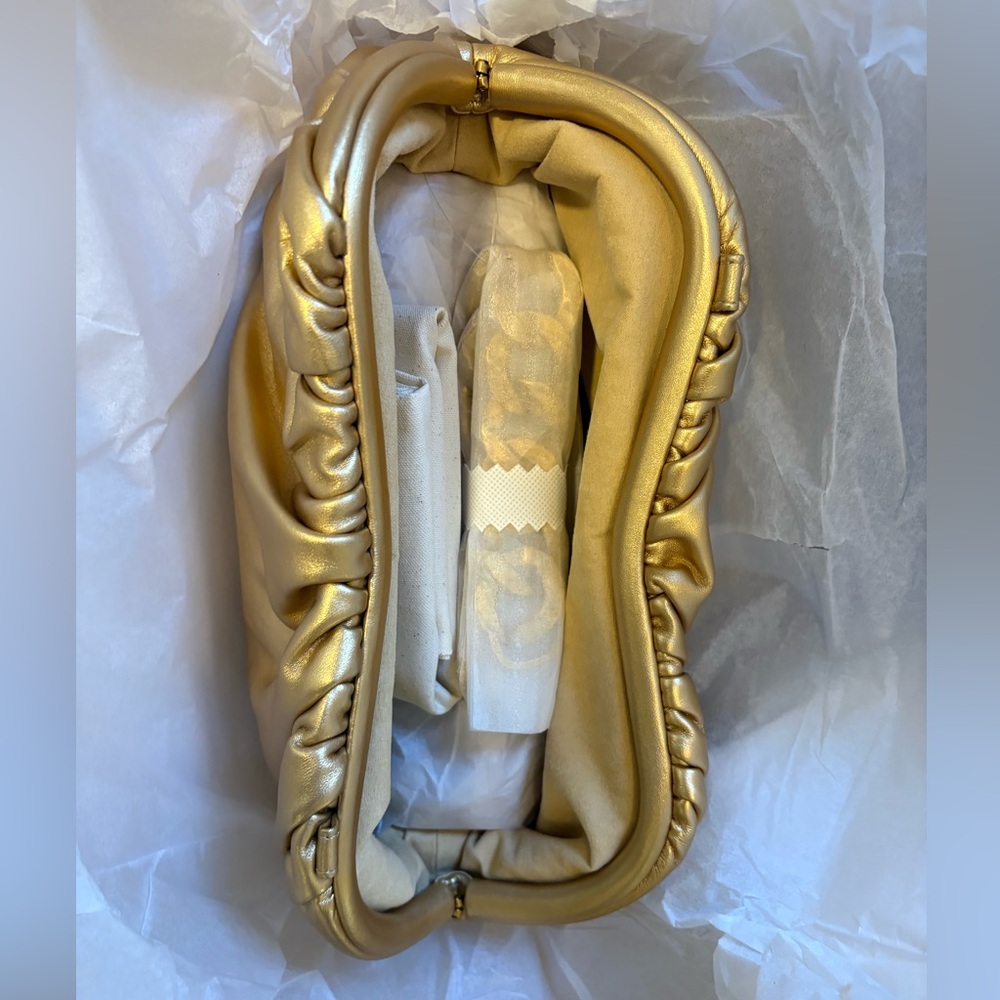NWT Cult Gaia Dulce Shoulder Bag Gold - Picture 2 of 6